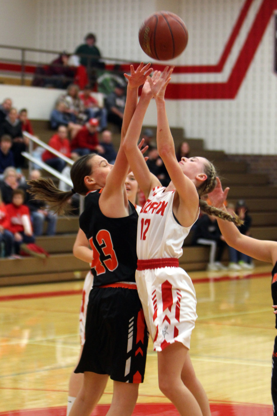 Elk Mound at Colfax girls basketball 12-5-19